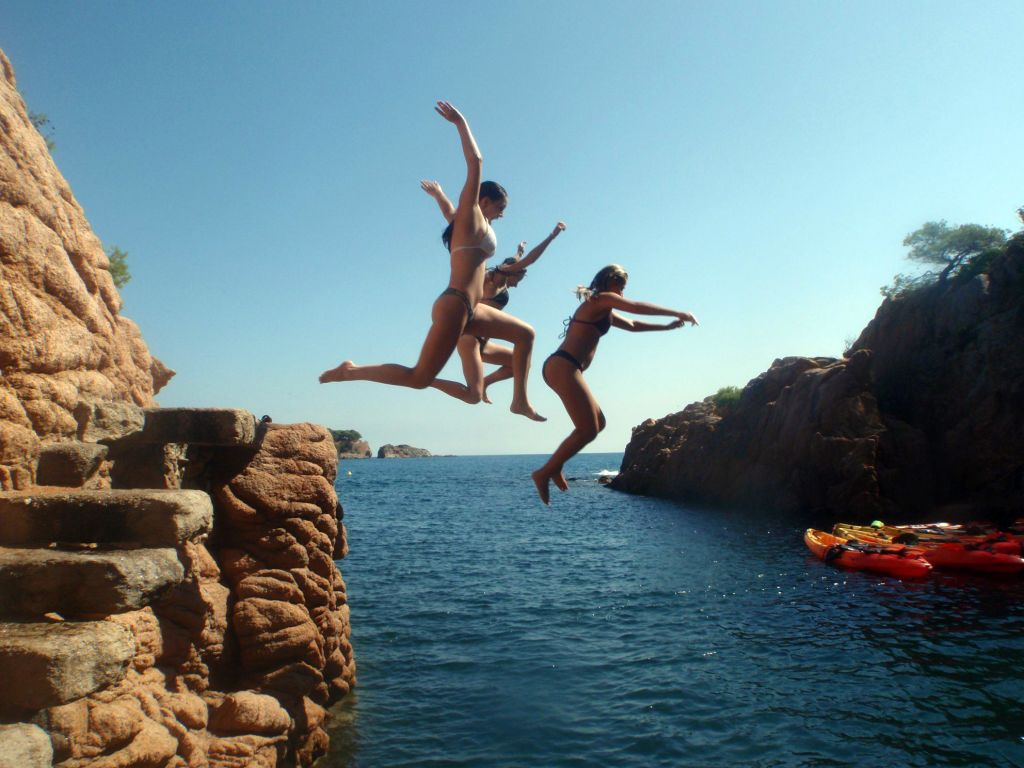 Kayak & Snorkel Day Tour in La Costa Brava (From Barcelona)