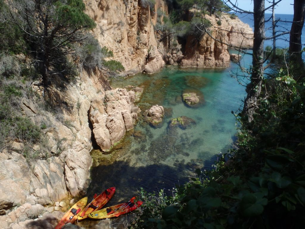 Kayak & Snorkel Day Tour in La Costa Brava (From Barcelona)