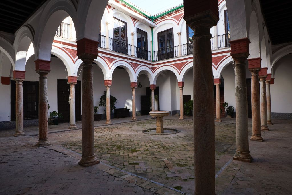 Bucarelli Palace: Full Entry