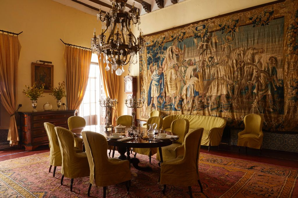 Bucarelli Palace: Full Entry