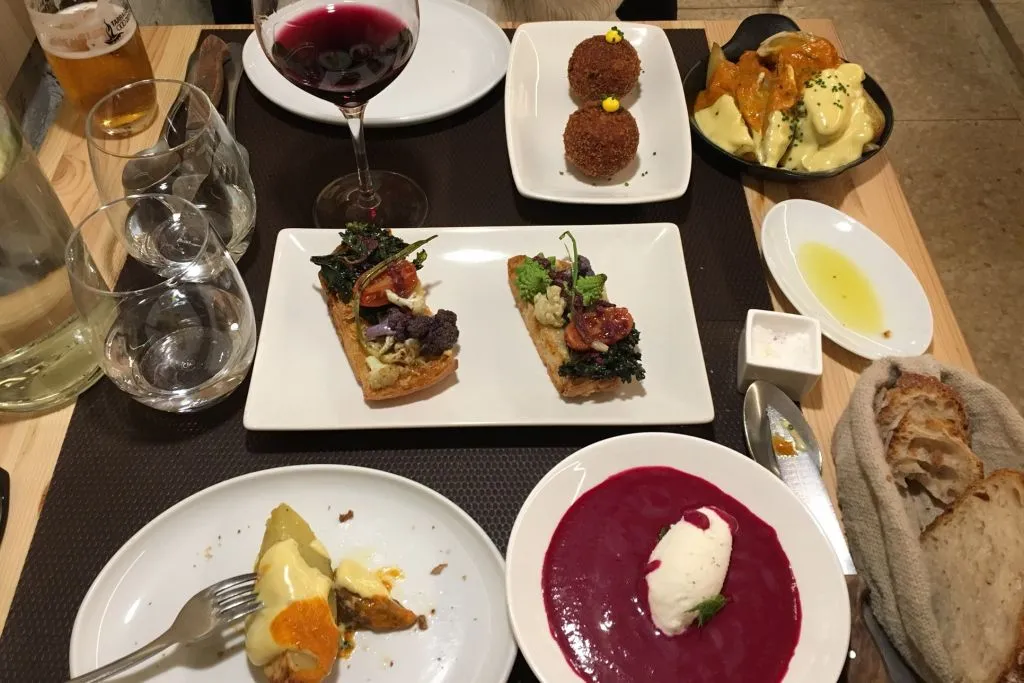 Barcelona: Guided Tapas Tour