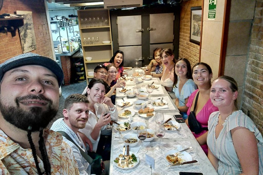 Barcelona: Guided Tapas Tour