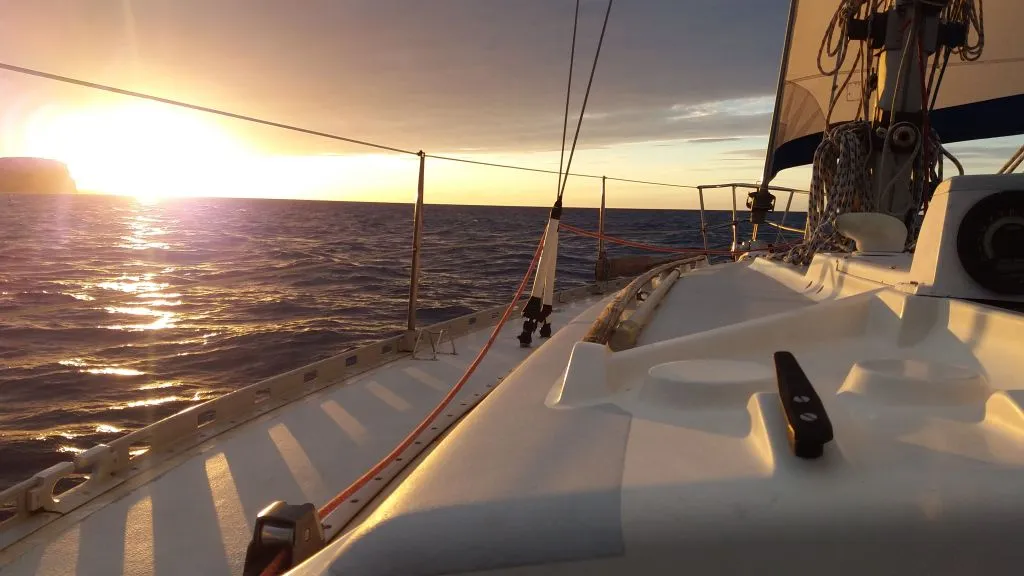 Bahía de Fornells: Crucero en velero de día completo
