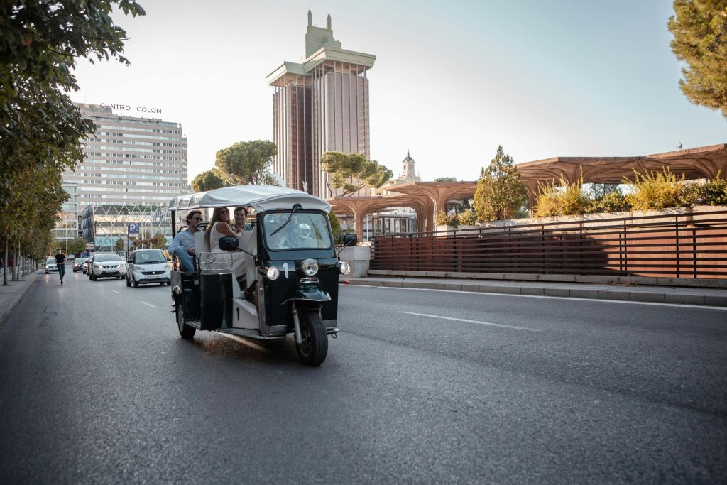 Madrid: 2-Hour Tour by Private Electric Tuk Tuk