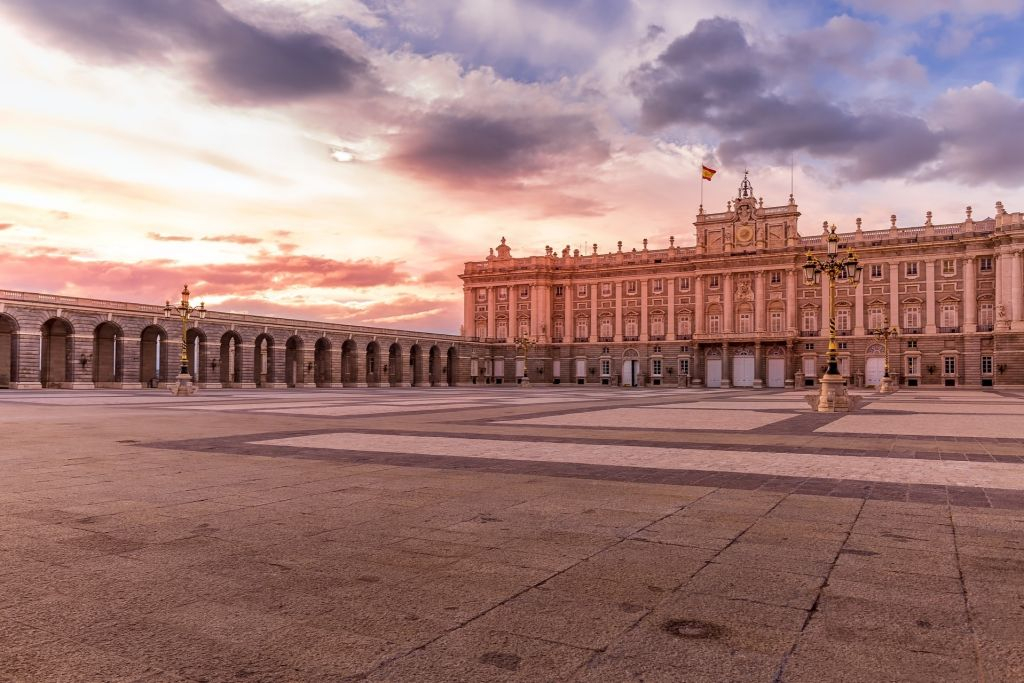 Madrid: Walking Tour + Flamenco Show