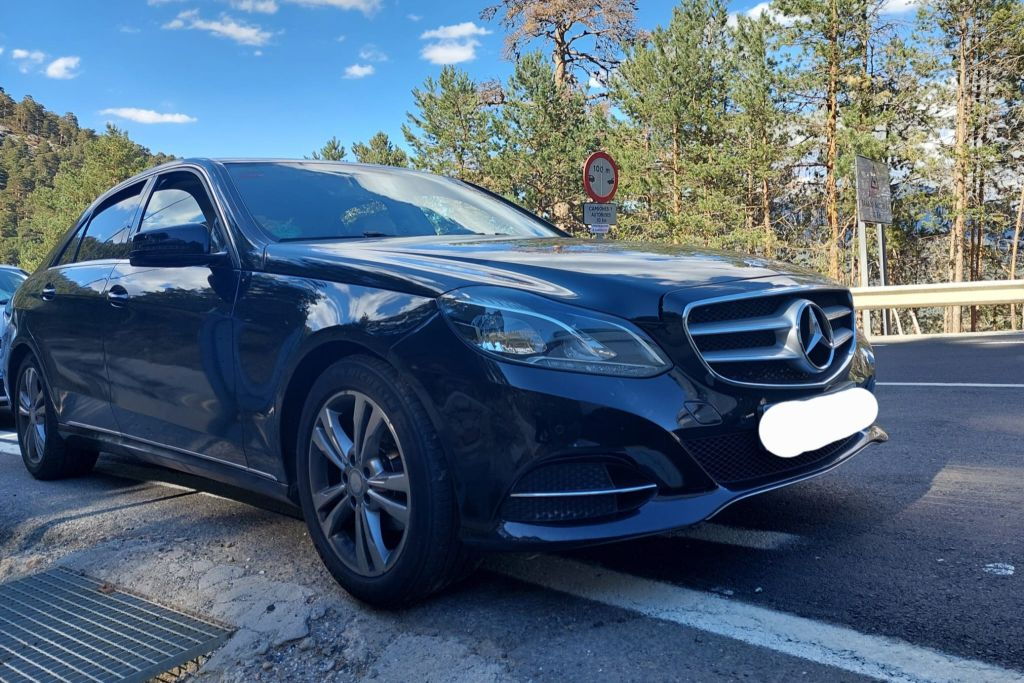 Traslado Aeropuerto de Madrid con vehículo Mercedes