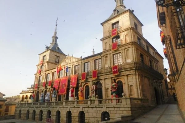 Big Bus Toledo and Segovia from Madrid 