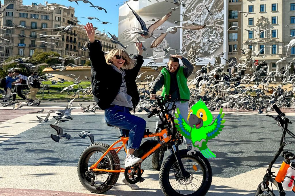Top-25 Sights Guided City Tour by Bike or E-Bike