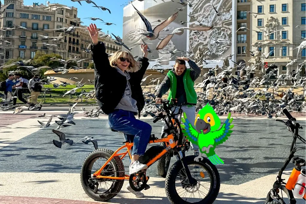 Top-25 Sights Guided City Tour by Bike or E-Bike