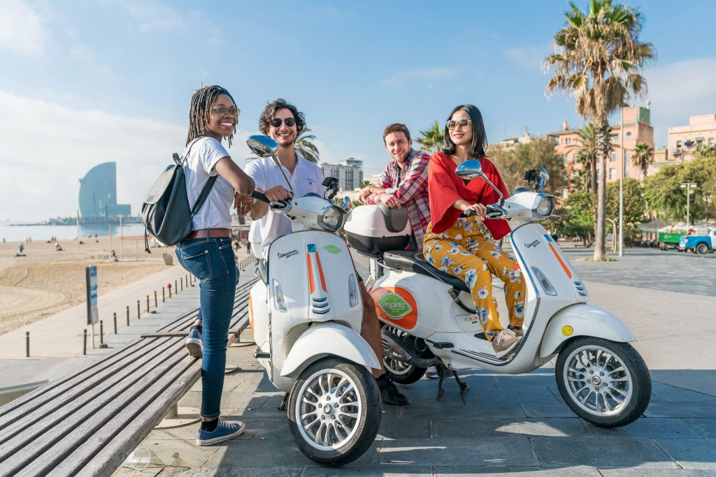 Barcelona: 6-Hour Vespa Rental With GPS