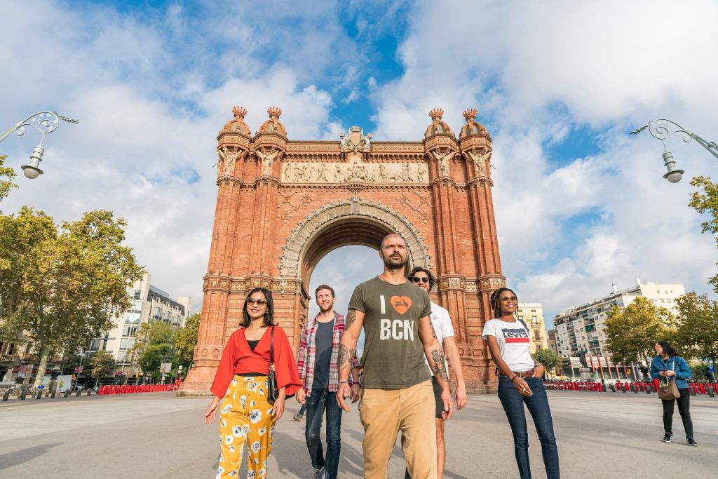 Barcelona: Gaudi Architecture and Modernism Tour