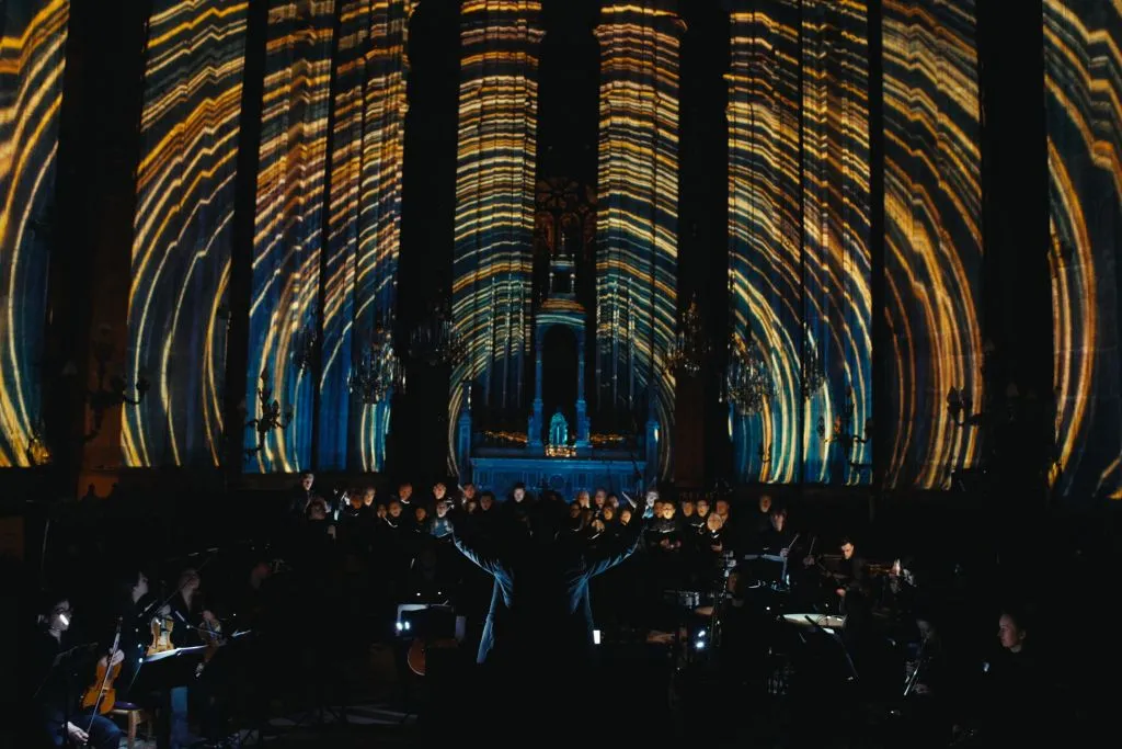 Luminiscence Paris: Immersive Light Experience