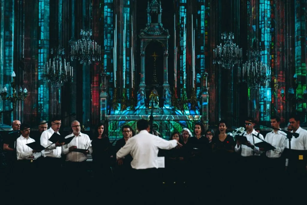Luminiscence Paris: Immersive Light Experience