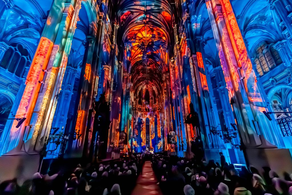 Luminiscence Paris: Immersive Light Experience