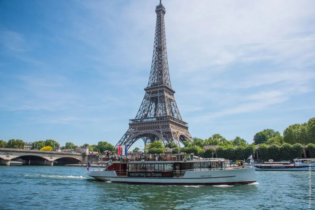 Cruise on the Seine