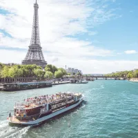 Cruise on the Seine