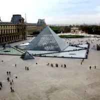 Paris: Audio Guide App