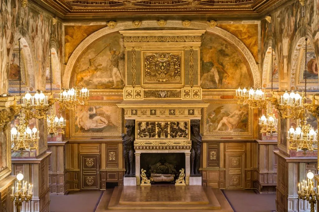 Château de Fontainebleau: Priority Entrance Ticket
