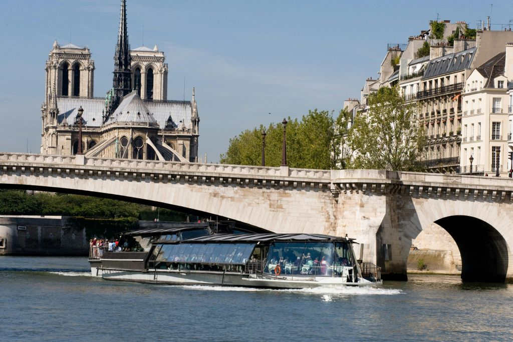 Big Bus Paris: Hop-on Hop-off Tour