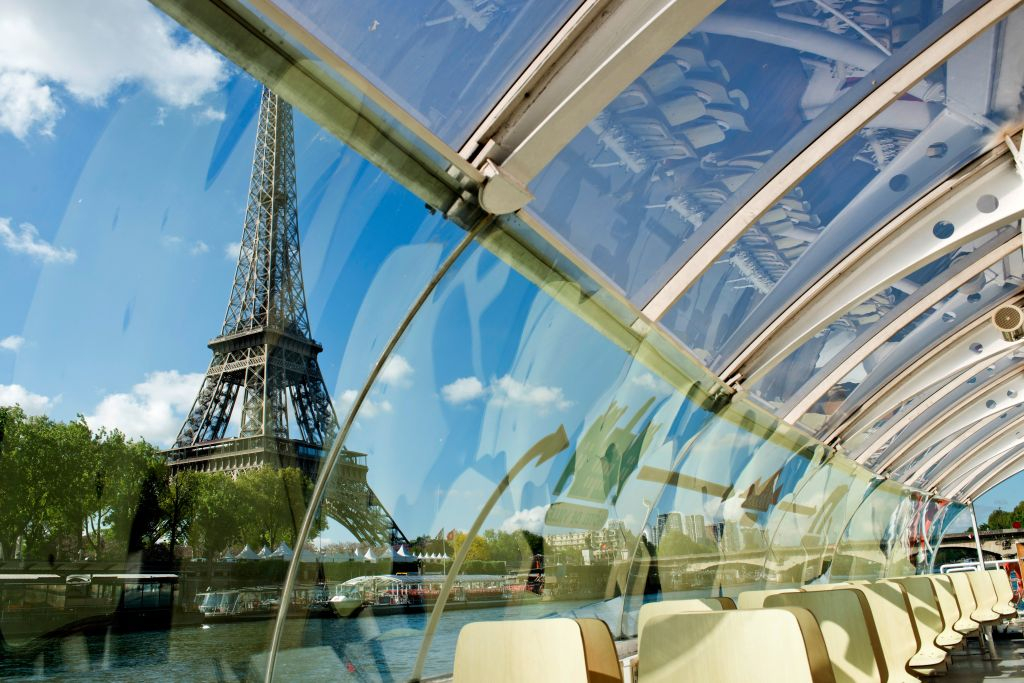 Batobus Paris: Riverboat Shuttle Service