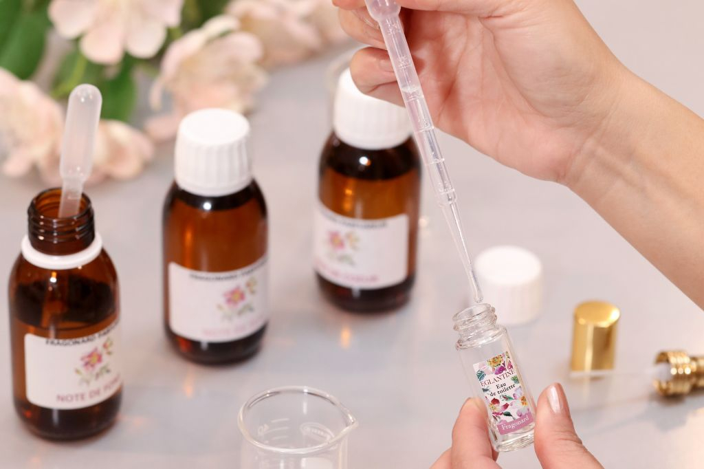 Laboratorio di creazione di profumi e visita guidata al Museo del Profumo Fragonard
