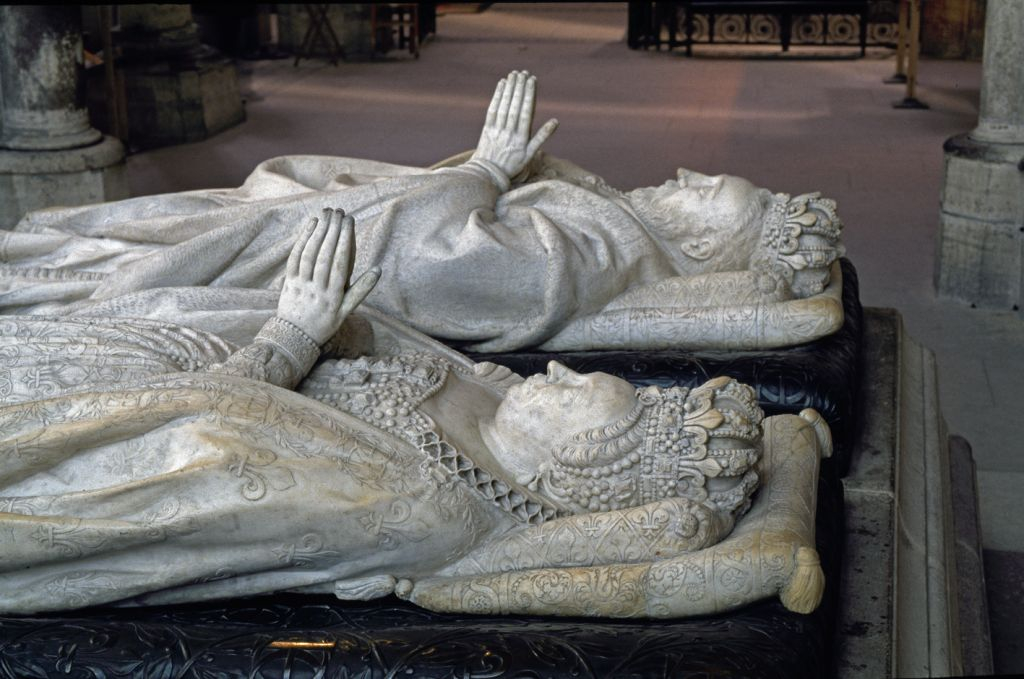 Basilica of Saint Denis: Dedicated Entrance