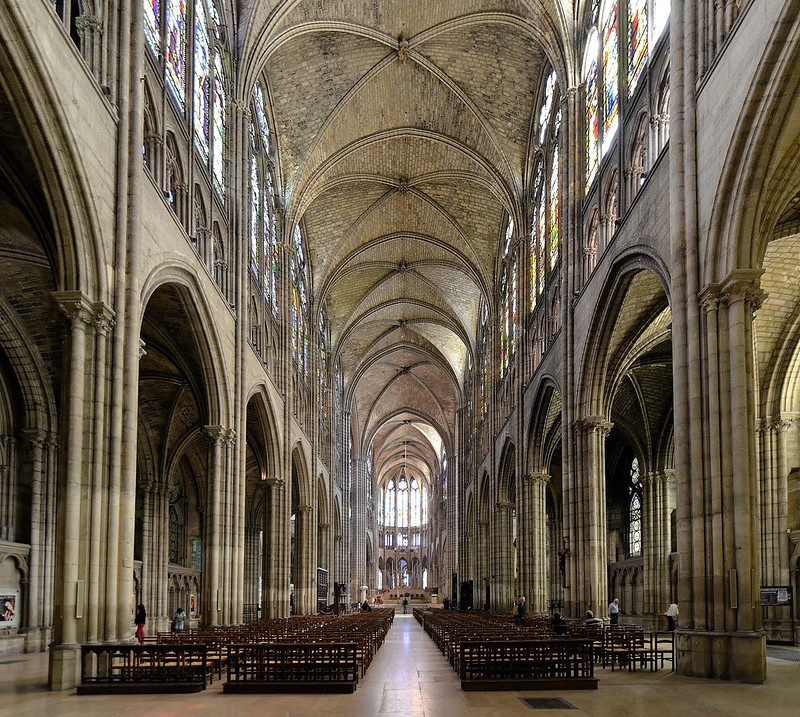 Basilica of Saint Denis: Dedicated Entrance