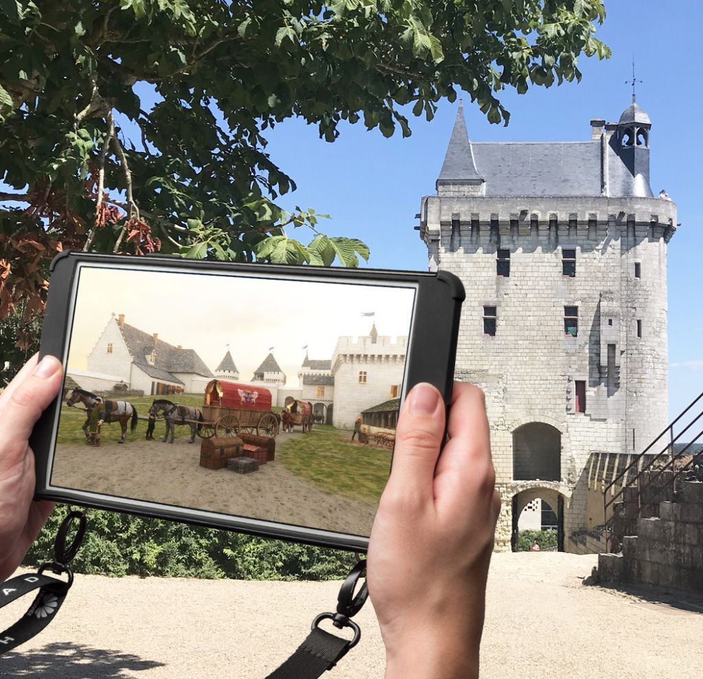 Fortaleza Real de Chinon: bilhete de entrada + Tablet AR