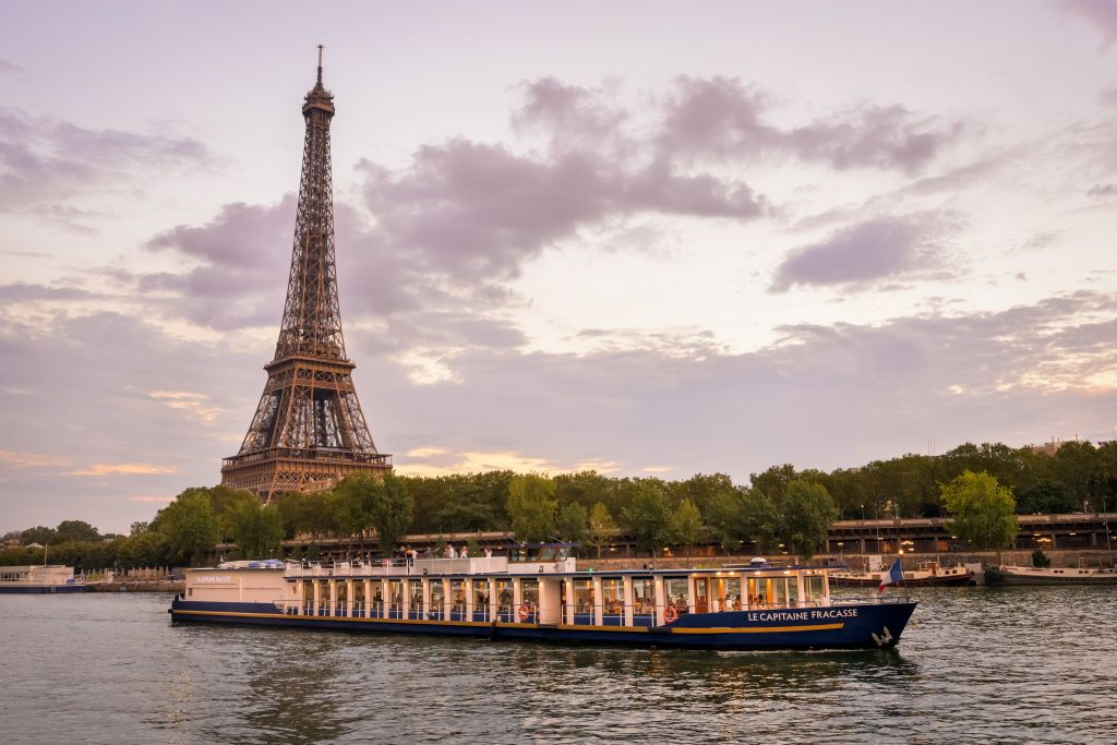 Le Capitaine Fracasse Dinner Cruise