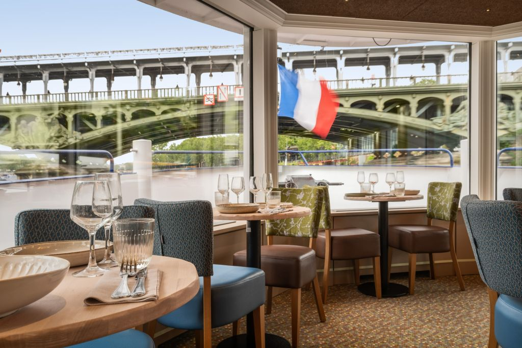 Le Capitaine Fracasse Dinner Cruise
