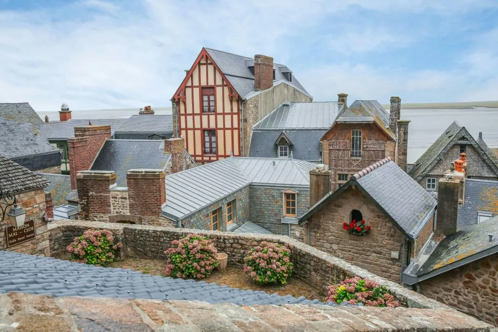 Mont Saint-Michel : billet d'entrée avec audioguide + transport depuis Paris