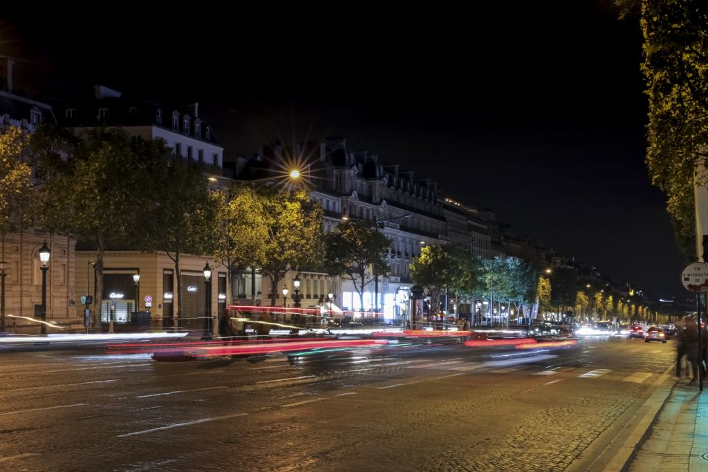 Paris: City Night Bus Tour + Moulin Rouge Show