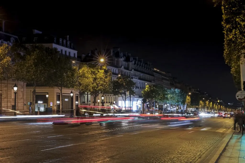 Paris: City Night Bus Tour + Moulin Rouge Show