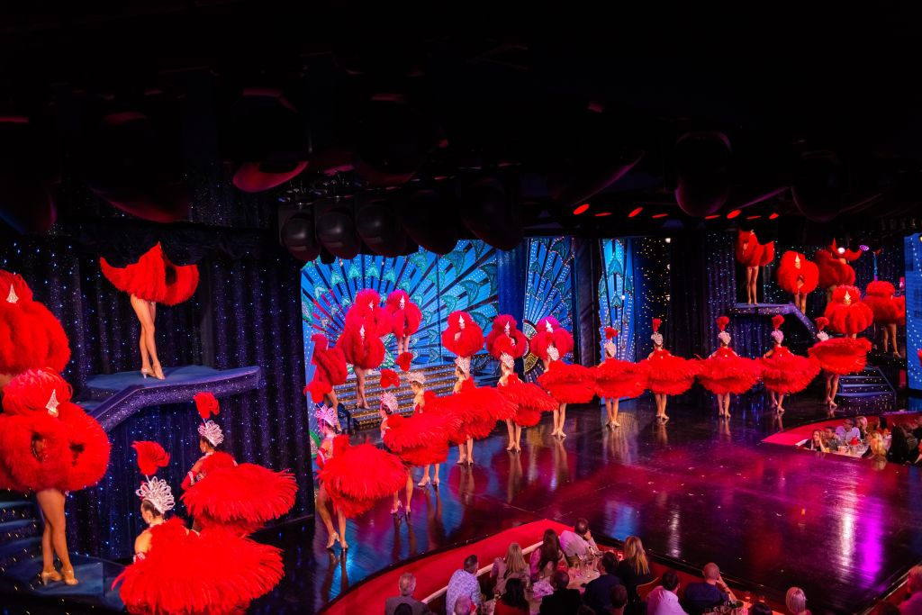 Paris: City Night Bus Tour + Moulin Rouge Show