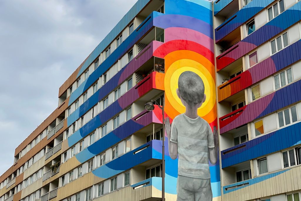 Paris Street Art: Audio Guide App for Your Smartphone