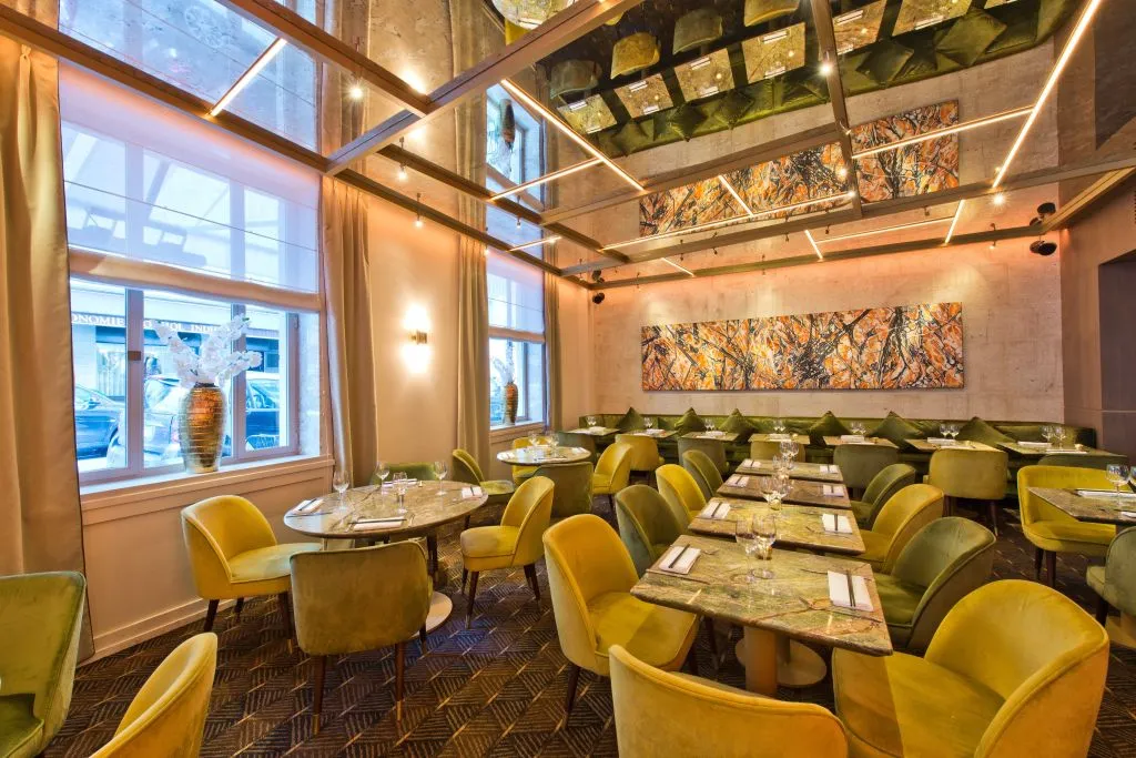 Crazy Horse Paris: Show + Dinner at the Ginger Restaurant