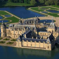Château de Chantilly + Equestrian Show (14:30)