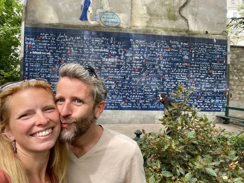 Romantic Montmartre: Lost Lovers in Paris Exploration Game