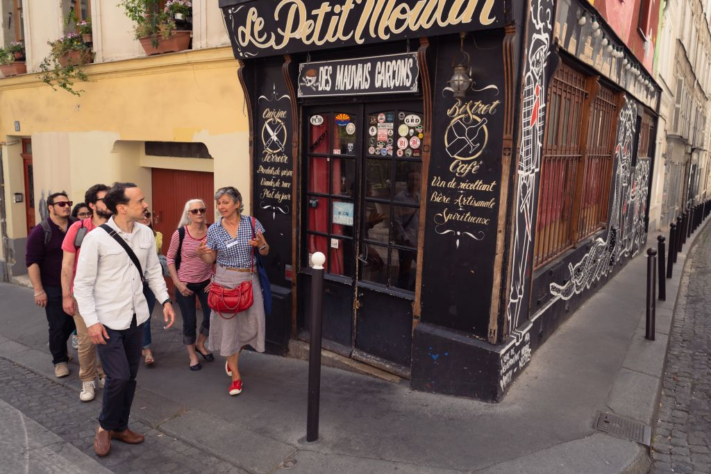 Paris: Montmartre Guided Walking Tour
