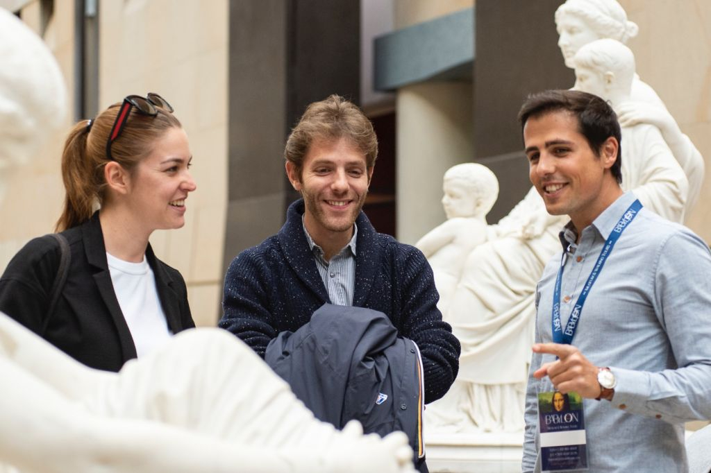 Museu do Louvre: bilhete de entrada + tour guiado semiprivado