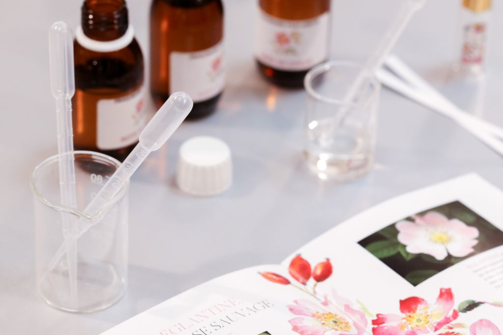 Laboratorio di creazione di profumi e visita guidata alla fabbrica di profumi Fragonard a Grasse