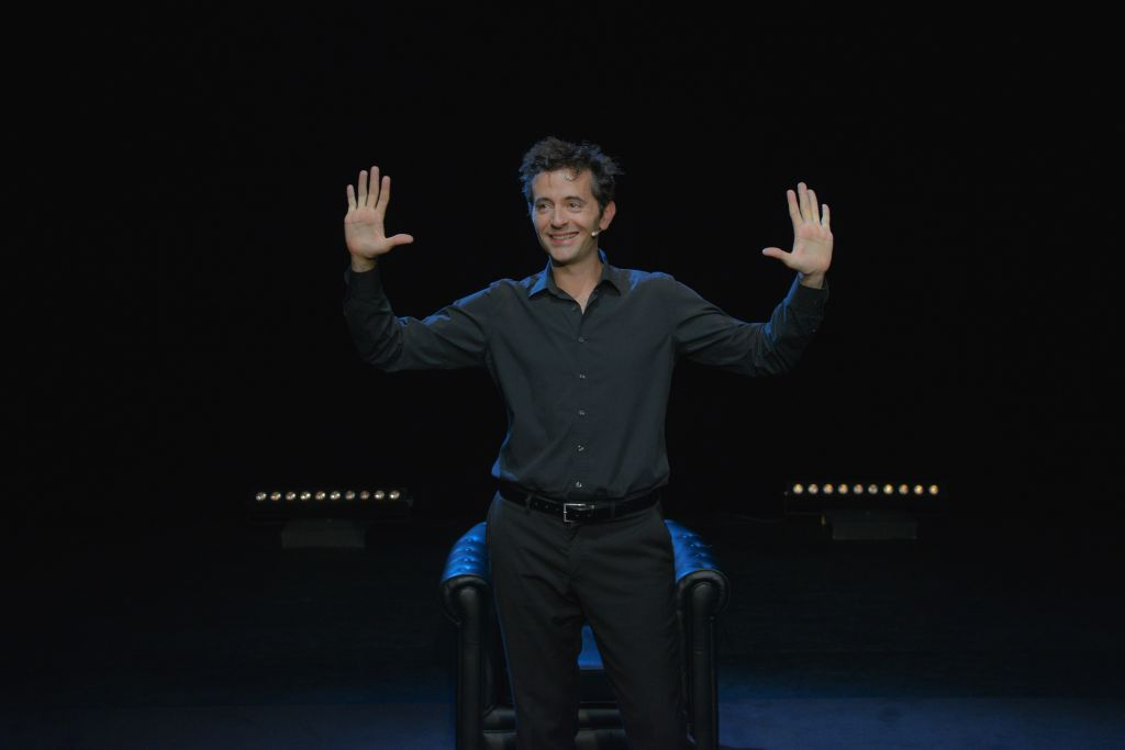 How To Become A Parisian In One Hour (Comedy Show)