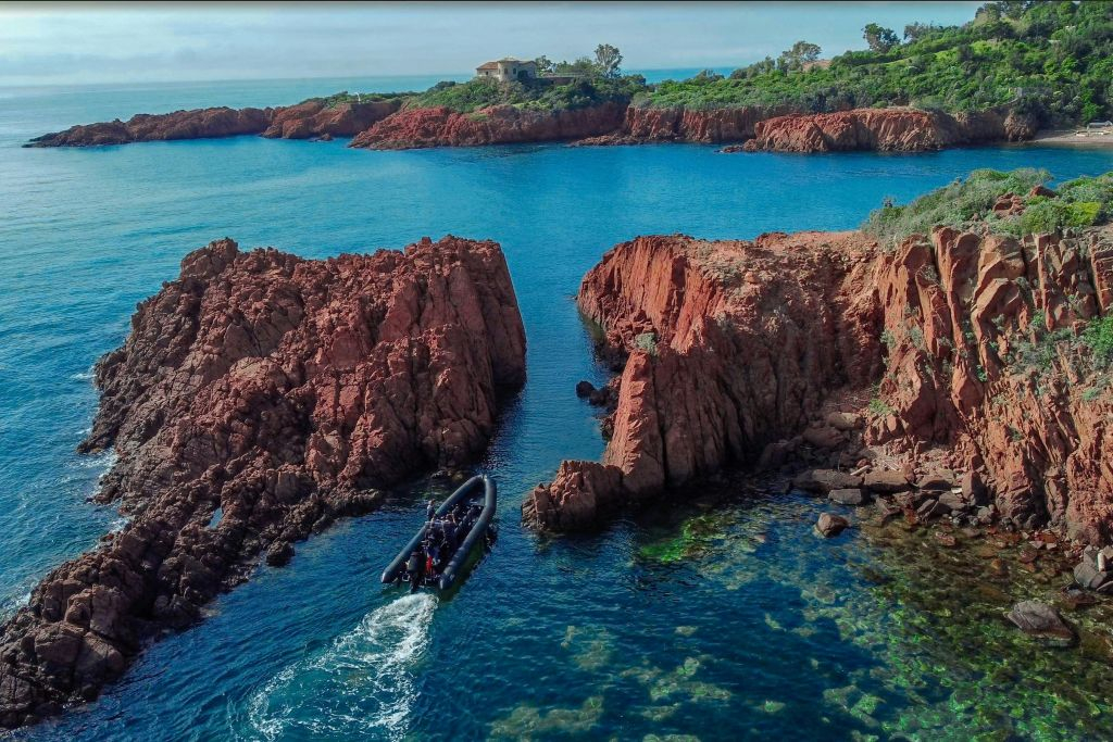 Massif de l'Esterel Excursion by Boat