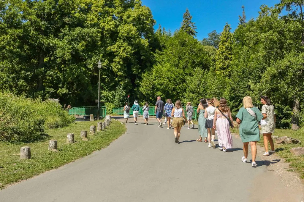Giverny: Impressionist Day Trip from Paris with Audio Guide