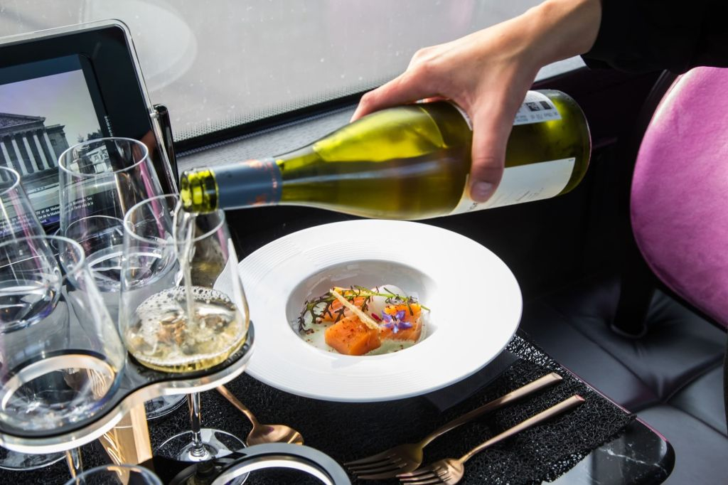 Bus Toqué Paris: le Champs-Elysées: Tour com jantar bistronômico de 3 pratos