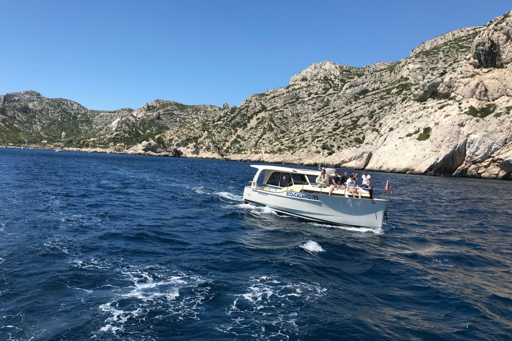 Marseille : Saillie du Frioul au coucher du soleil avec dîner buffet et boissons