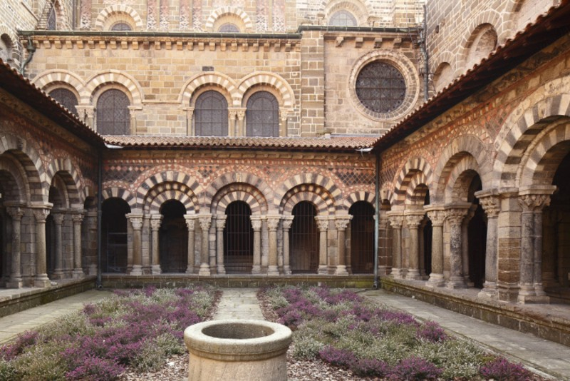 Le Puy-en-Velay Cathedral Complex: Entry Ticket