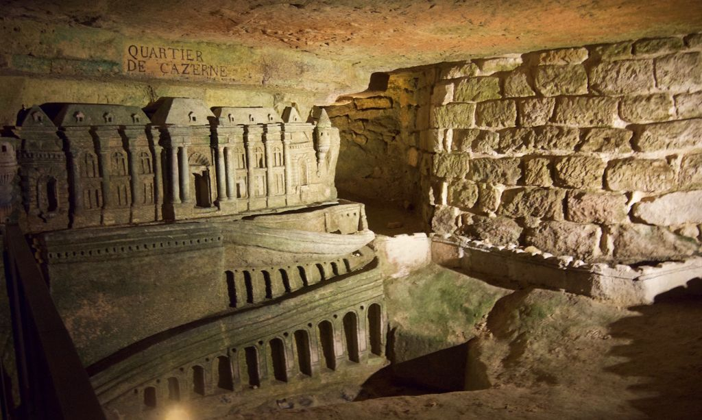 Catacombs of Paris: Semi-Private Guided Tour in English