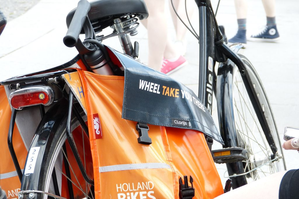 Paris: Hidden Gems Bike Tour