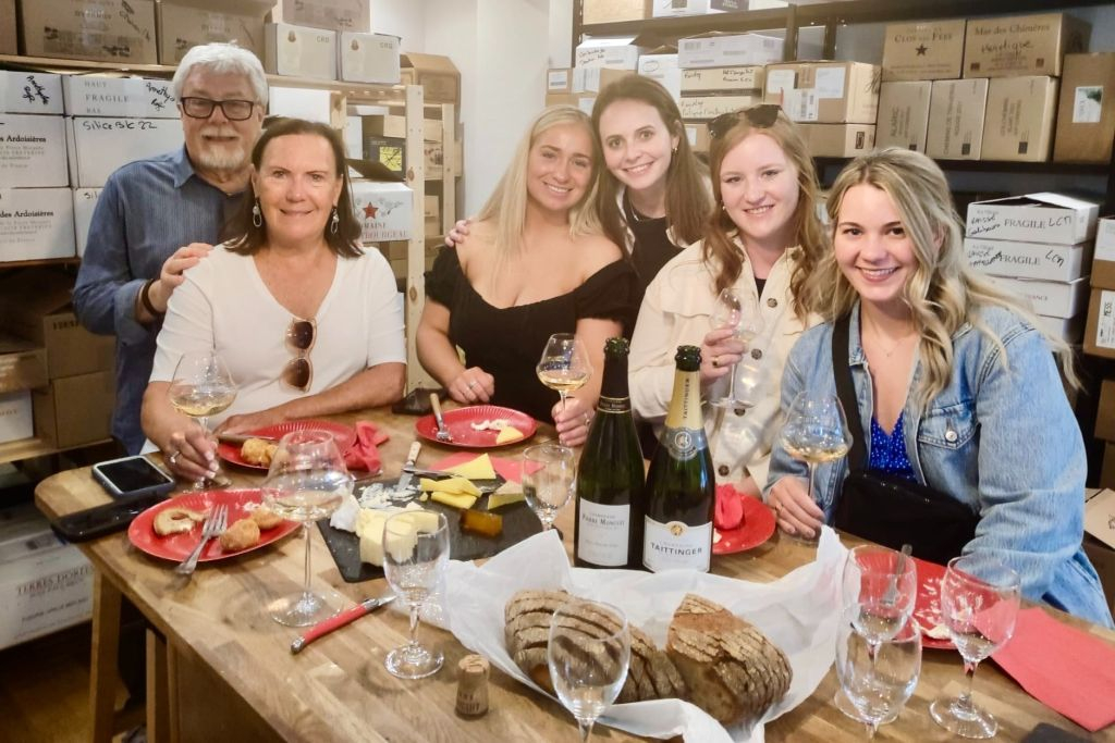 Paris: Champagne and Food Tour